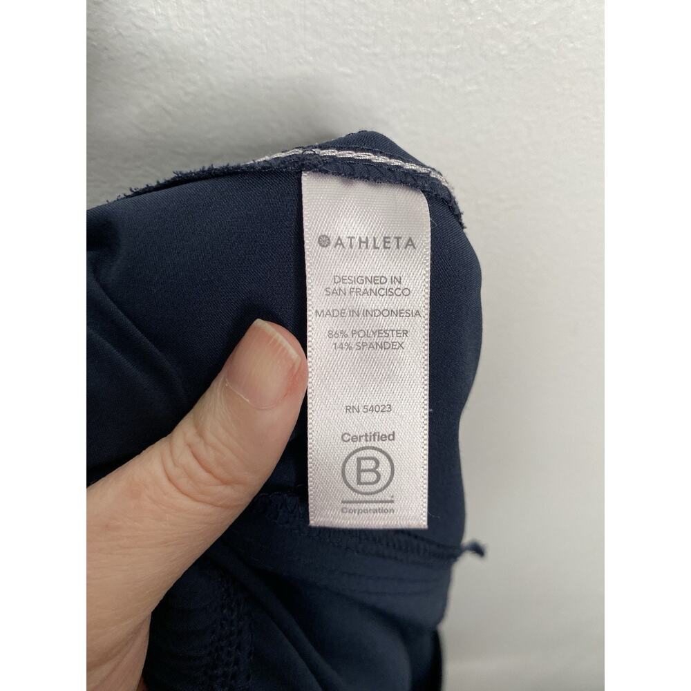 Athleta Chelsea Wide Leg Pants Navy Cargo Pockets Comfort Trending Size 14 - Picture 9 of 10